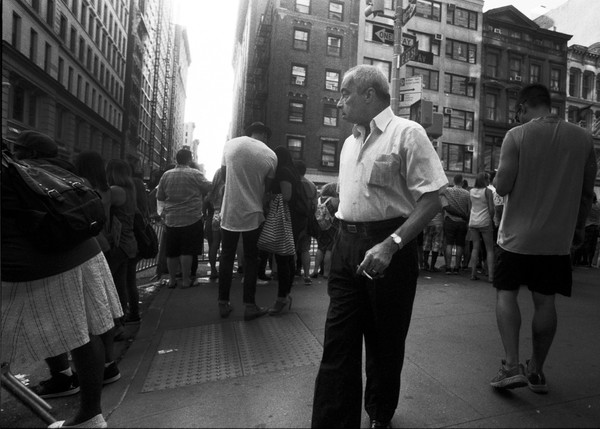 2016 06 29 nikonf3 blackandwhite street people 20